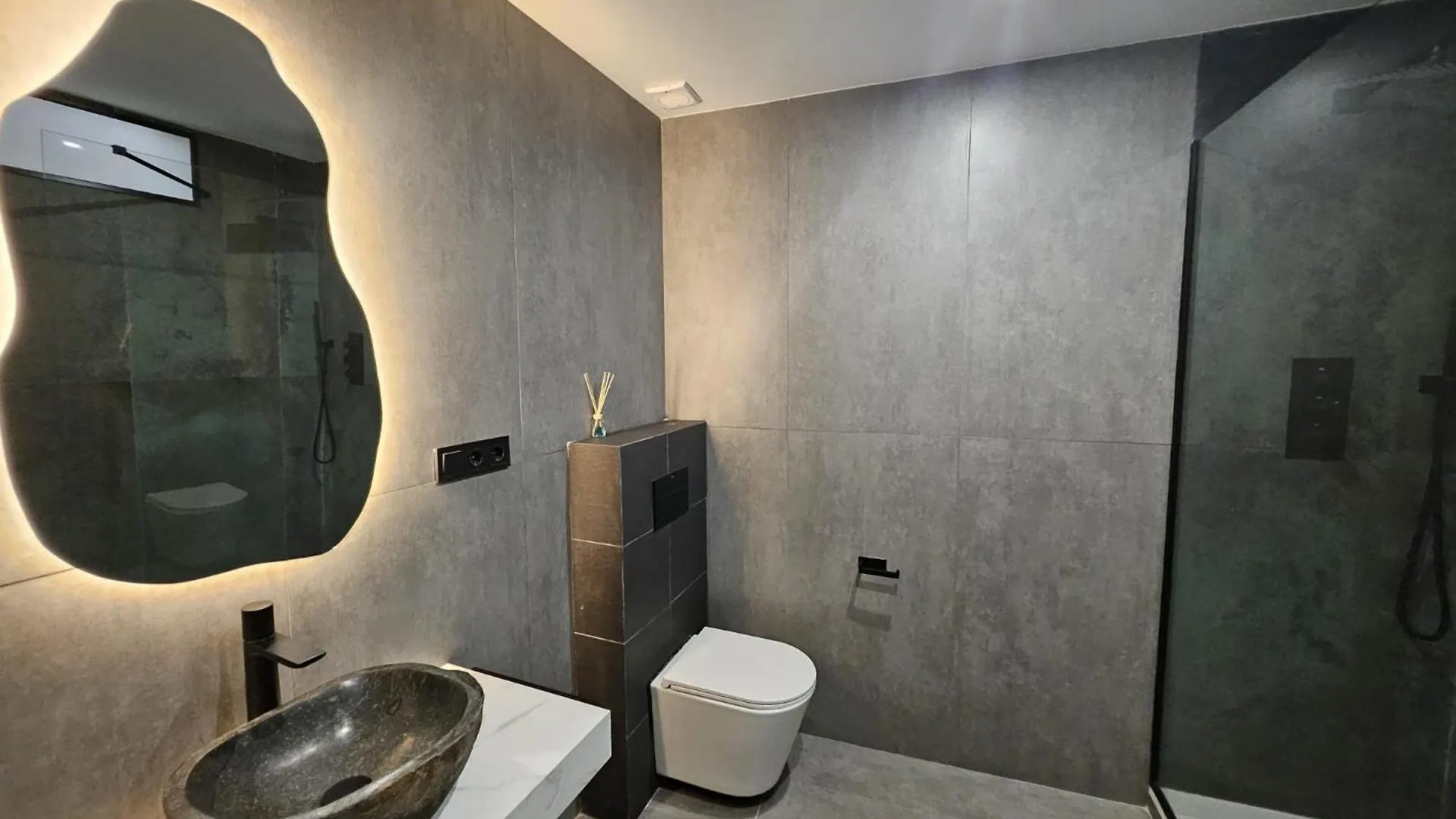 Casa Mari Apartment Malaga